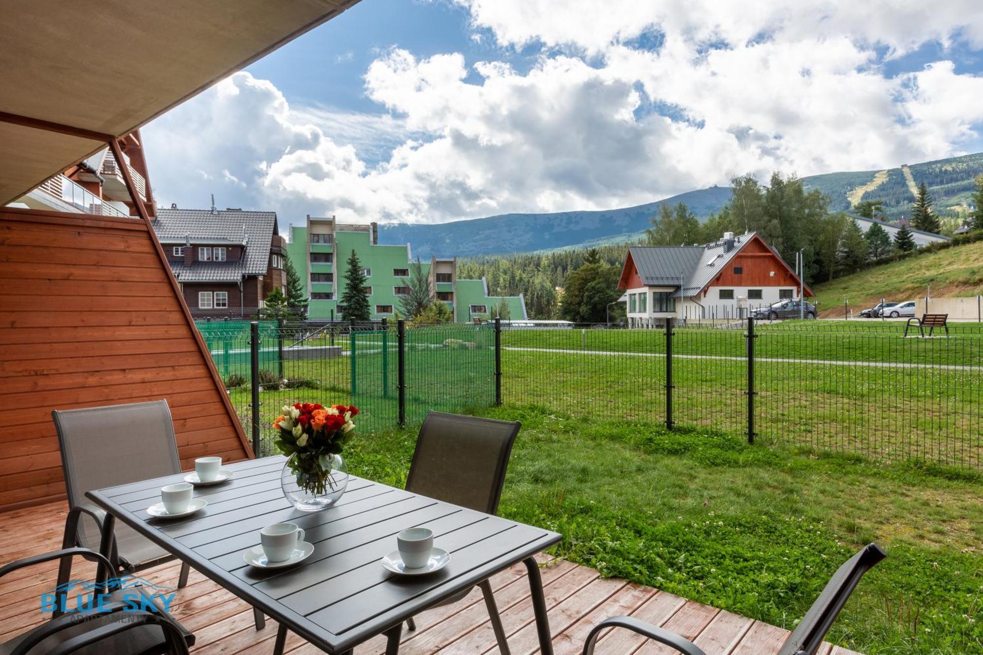 Apartamenty Bluesky - Karkonoska 13, Z Widokiem Na Gory, Blisko Szlakow I Wyciagow, W Zielonej Okolicy Karpacz Pokój zdjęcie